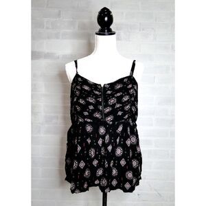 Torrid Medallion Challis Pleated‎ Babydoll Sleeveless Black Blouse Women Size 1